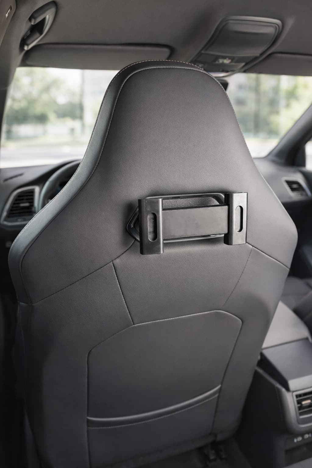 Tablet Holder - Volkswagen ID.5 Sport Seats - 4